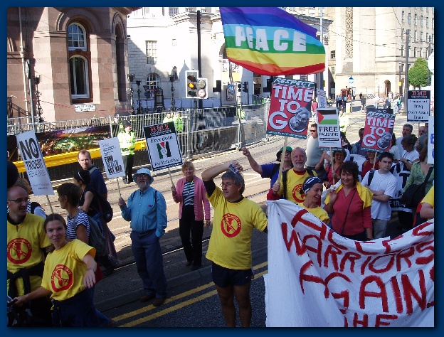 602x451 pixels (184K)